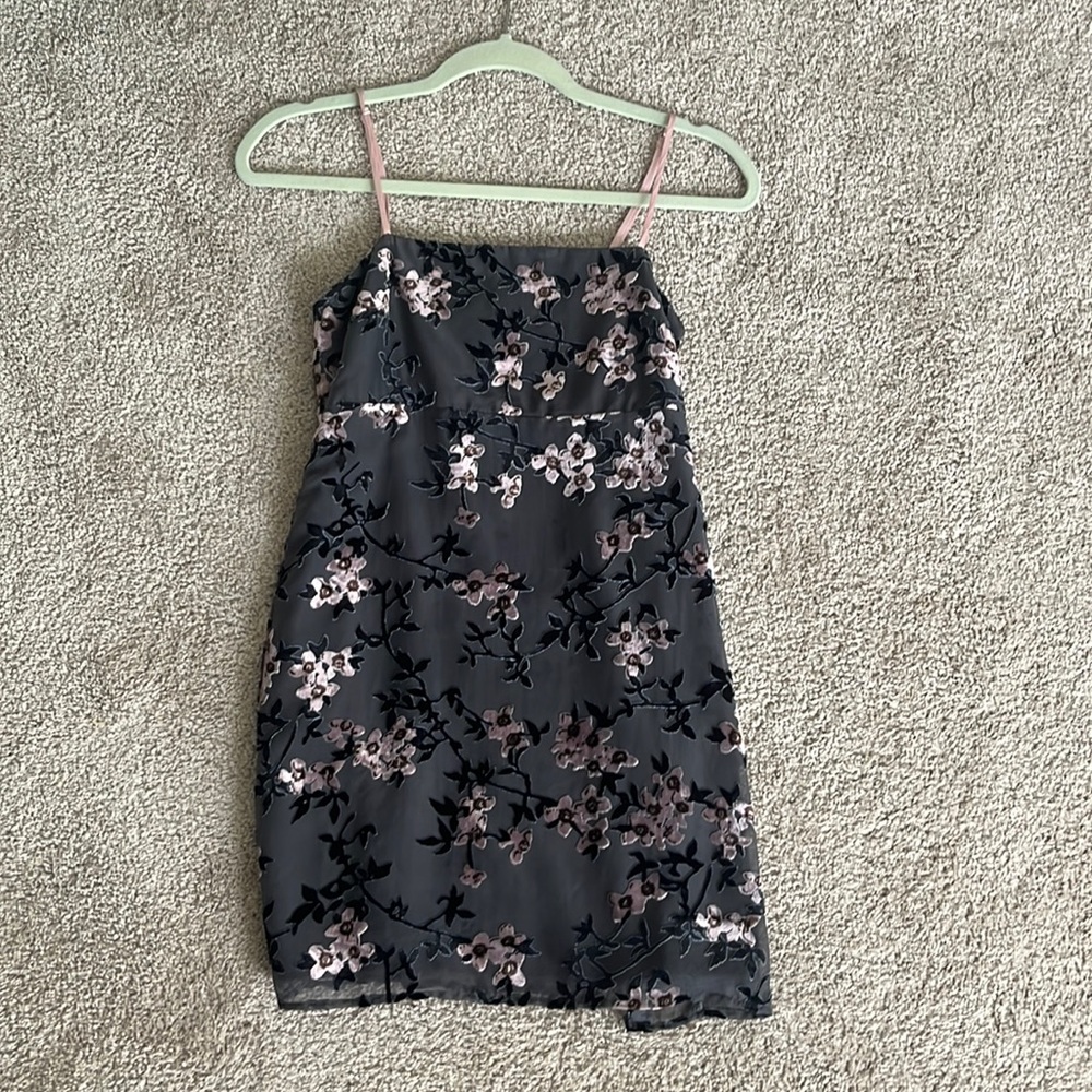Floral gray dress